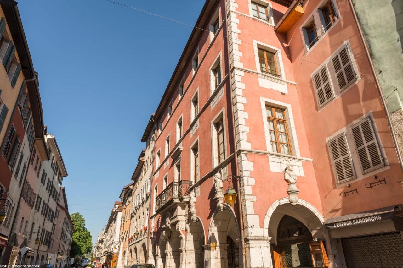 Annecy Historical Center - 165 Square Meter - 3 Bedrooms & 3 Bathrooms Exterior photo